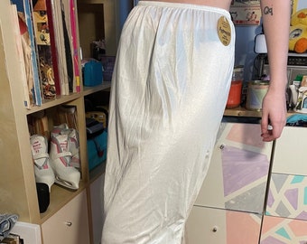 With Tags 70s nylon satin skirt slip