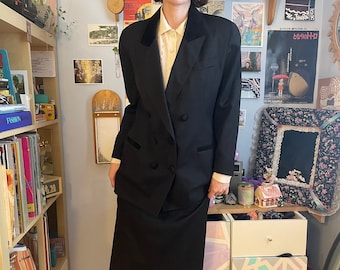 90s 100% pure virgin wool double breasted blazer and skirt!