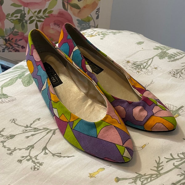 Vintage 60s Mod Print Flats