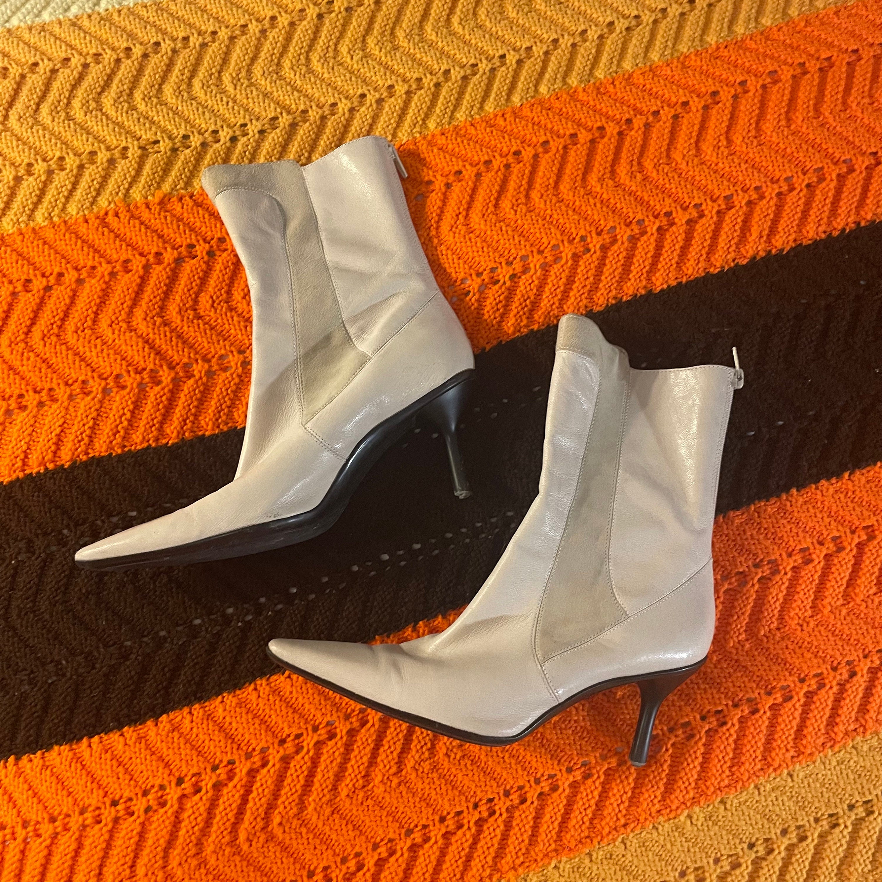 1980s White Pointed-toe Gogo Boot Heels - Etsy