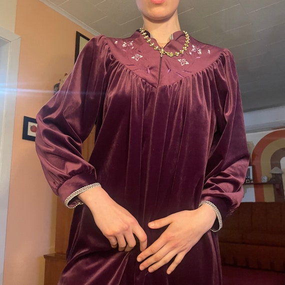 Vintage 80s Purple Velvet Embroidered Front Zip Wizard