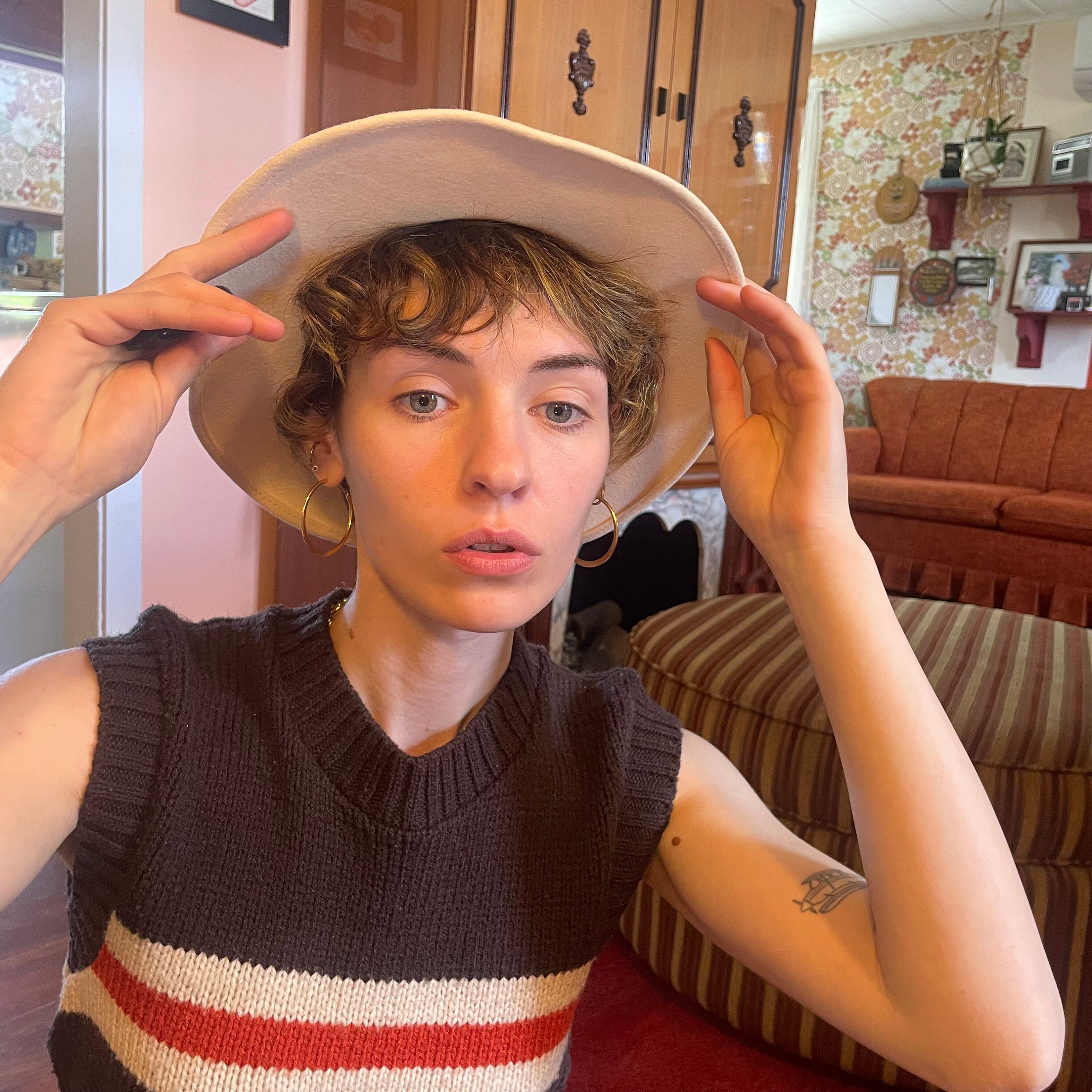 1960s MOD Made in England - Pauline for Bermona 100% Wool  display picture 2