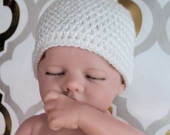 Saas-E-Co-New Beginnings-Heavenly White-Beanie-Cat Hat-Newborn-Baby-Handmade-USA-Crochet-Single Edge-3 Ply-Baby Soft Yarn-Bénédiction-cadeau