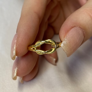 Gold Knot Ring  – Dainty 925 Sterling Silver Promise Ring – Minimal Stackable Band for Her – Rose Gold & Silver Options