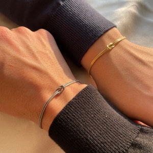 Love knot bracelet gold sales
