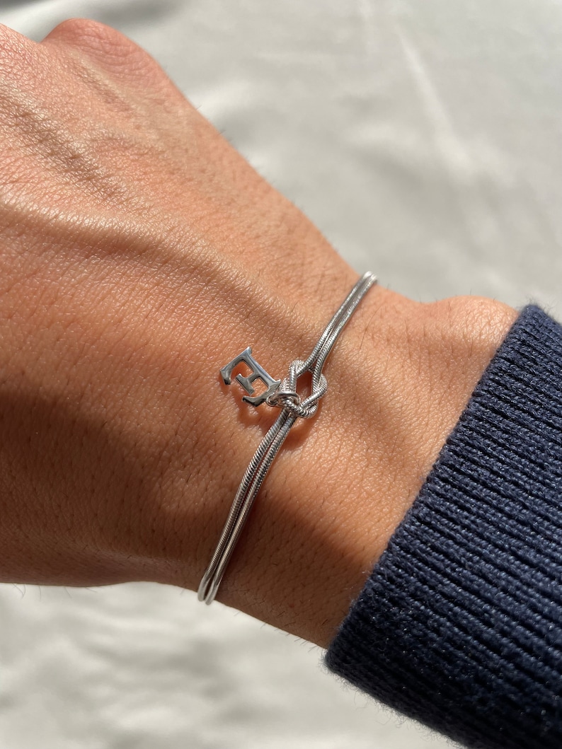 Personalized Knot Bracelet, Custom Initial Love Knot Bracelet, Matching Best Friend Jewelry, Infinity Friendship Bracelet Gift for Couples image 3