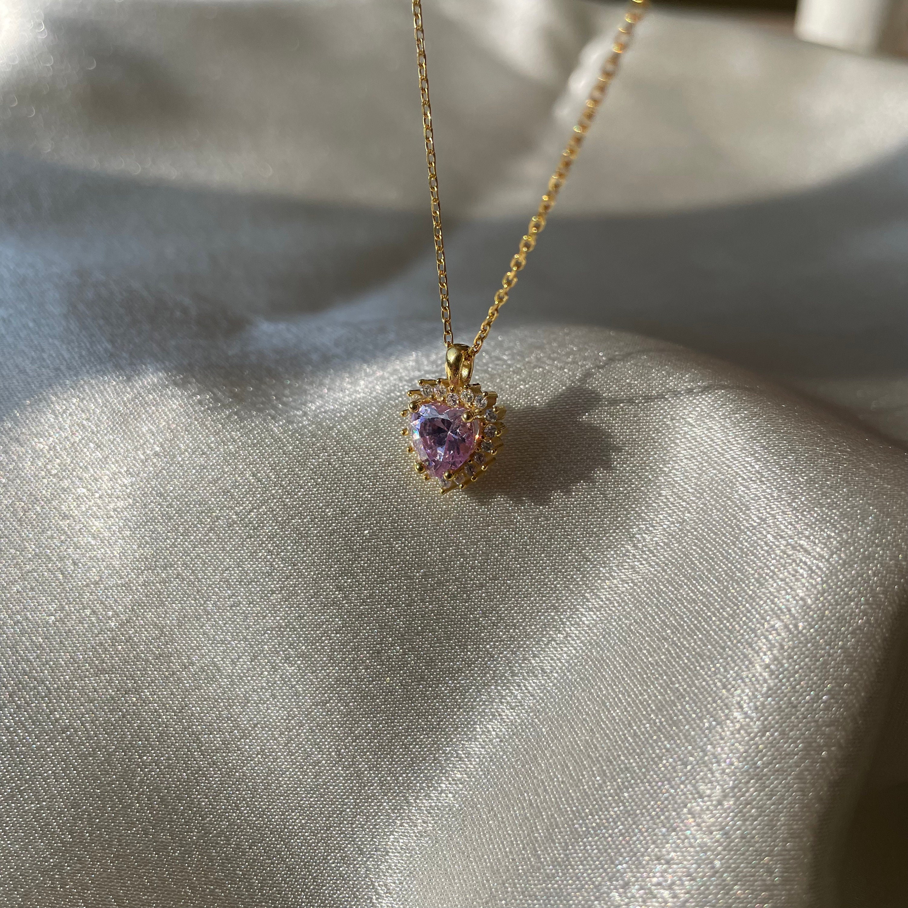 LILAC PURPLE MINI H VIOLET NECKLACE