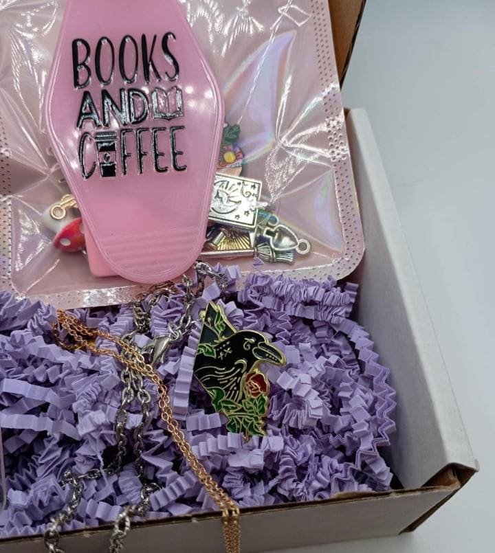 Bookmark Mystery Box - Etsy display picture 1