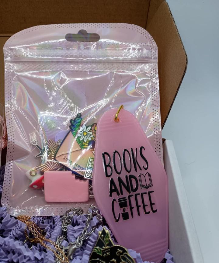 Bookmark Mystery Box - Etsy display picture 1