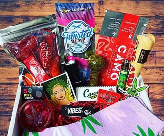 Stoner Essential mystery box - assorted products smoking supplies - free shipping