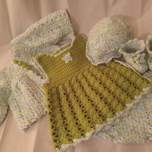 Infant layette set
