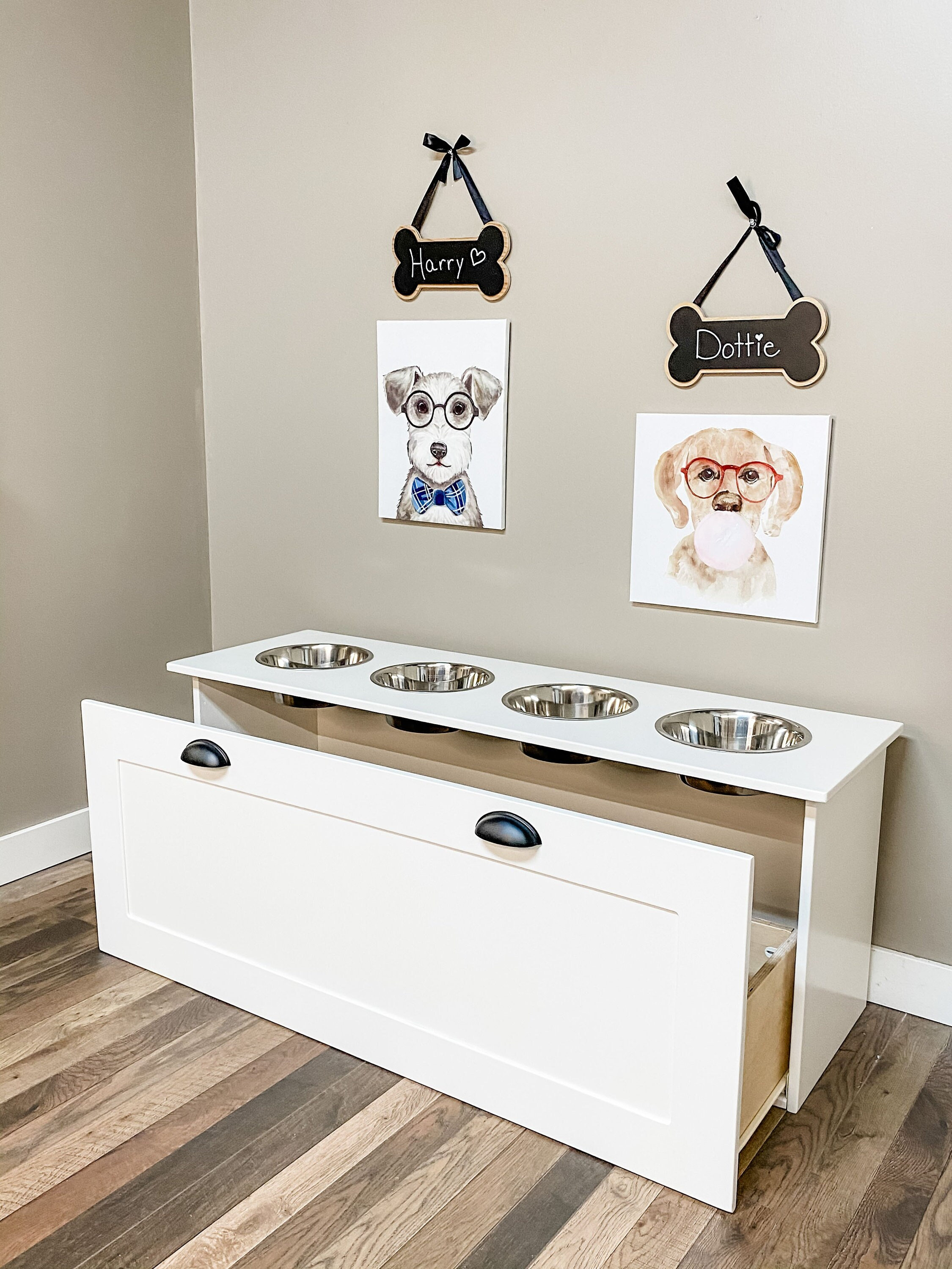 18 Inch, 4-bowl - Elevated Pet Feeder, Dog Feeder, Raised Feeder, White