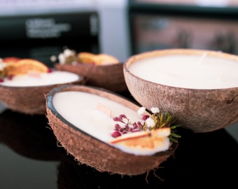 Duftkerze in echter Kokosschale mit Holzdocht. Handgemachte Kerzen in Kokosnussschale. Sojawachskerzen. Kokosschüssel. Kokoskerze