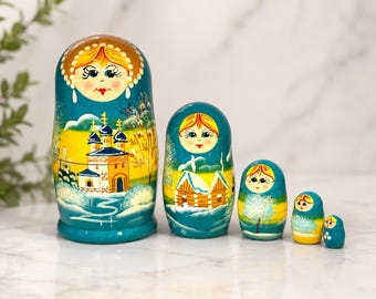 Vintage Set of 5 Nesting Dolls – Russian Matryoshka Style