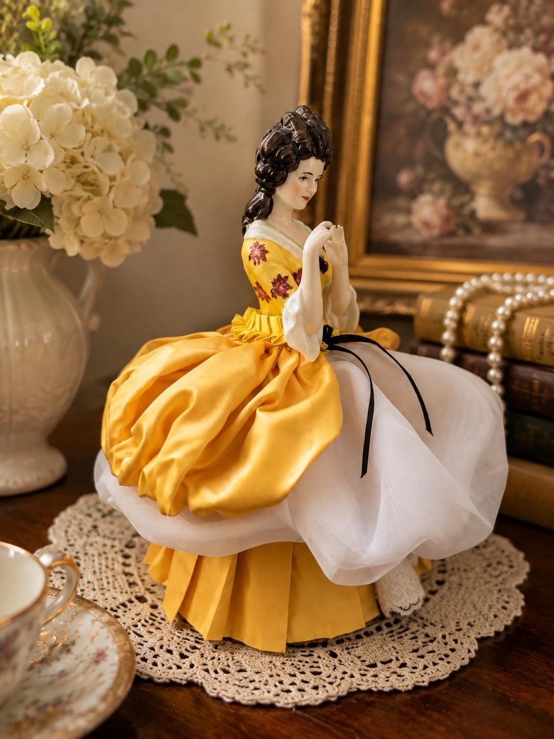 Goebel Empress Mary Elizabeth Figurine ~ West Germany 1985 - Etsy