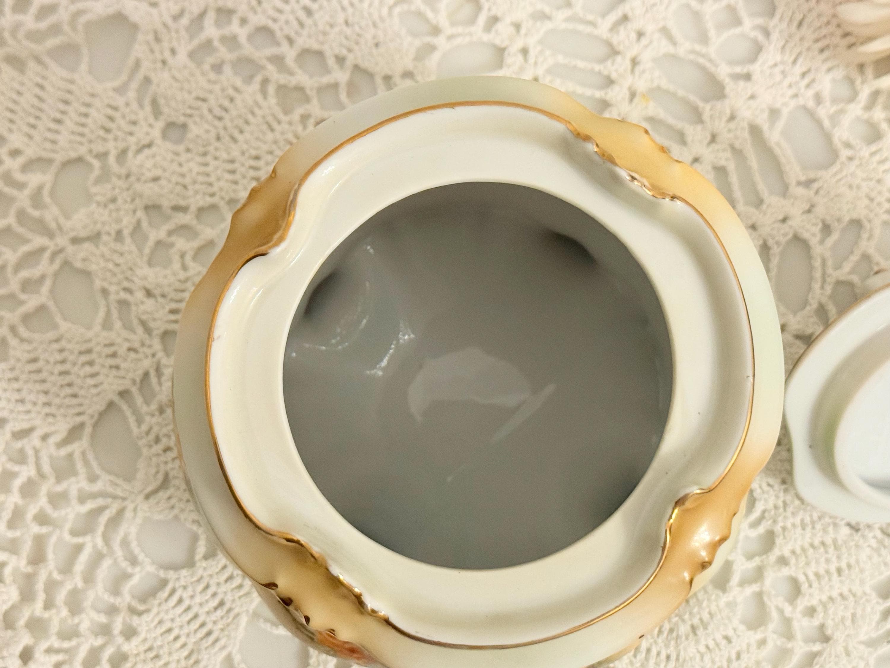 ※専用※ アンティーク フロストガラス チューリップ手描　ビスケットジャー 専用※ アンティーク フロストガラス チューリップ手描