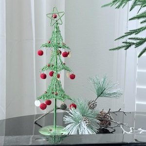 Beaded Christmas Tree Wire Sculpture ~ Christmas Tree ~ Miniature ~ Holiday Decor, Green Red ~ Dr. Seuss Style