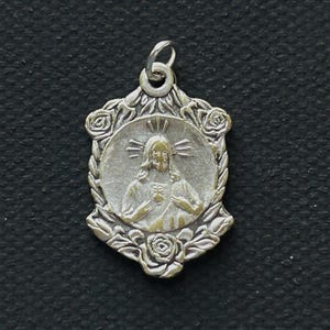 Antique Art Nouveau Sacred Heart Jesus Religious Medal/Charm, Jesus Charm, Sacred Heart Pendant, Antique Catholic Medal, Virgo Carmeli