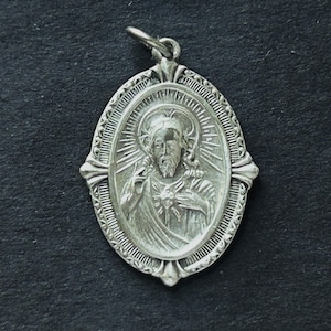 Antique Art Deco Sacred Heart Jesus Religious Medal/Charm, Antique Jesus Charm, Sacred Heart Pendant, Antique Catholic Medal, Virgo Carmeli
