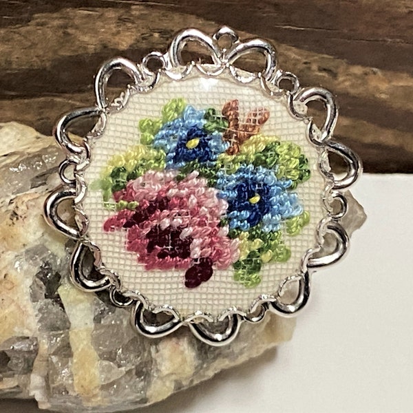 Vintage Silver Petit Point Floral Brooch, Floral Needlepoint Brooch, Silver Flower Brooch, Fabric Flower Brooch, Rose Petit Point Brooch