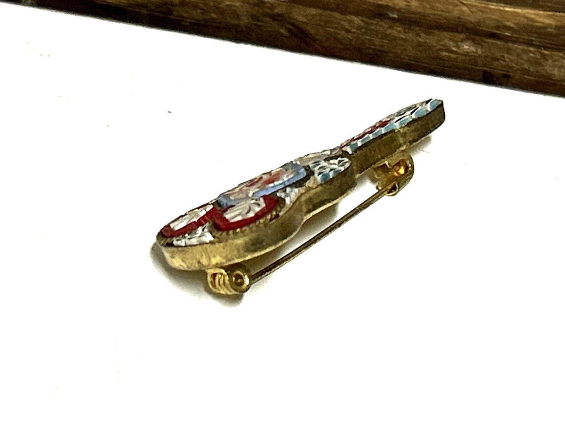 Broche Vintage Guitare Et Micro - Bijou Ancien Mosaïque - Référence N645 - Occasion