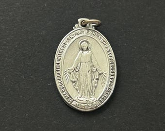 Vintage Miraculous Mary Religious Medal/Pendant,  Virgin Mary Pendant, Vintage Catholic Jewelry, Silver Plate