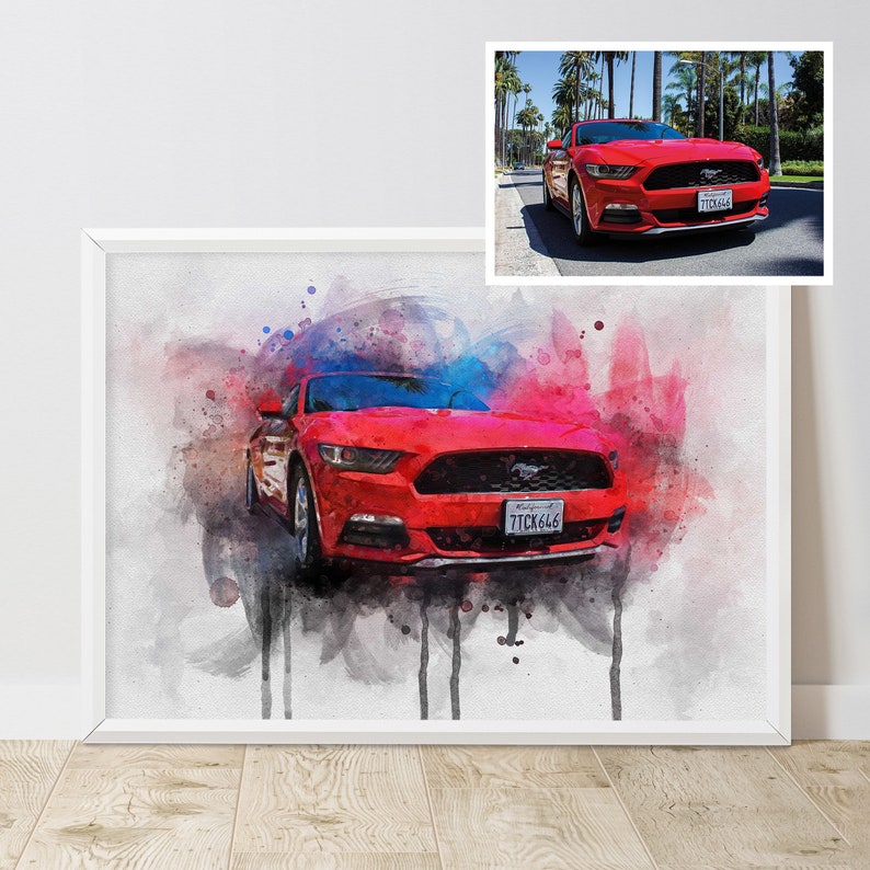 Op de afbeelding: Een aquarel van een rode Ford Mustang met een Californi&euml; kenteken. De auto is omringd door spatten van blauwe, roze en paarse verf.