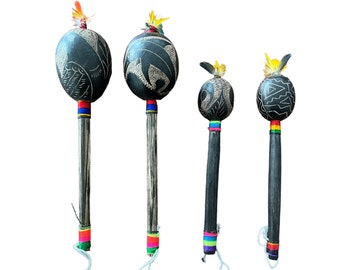 Shamanic Peruvian Shipibo maracas / rattle