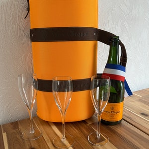 VEUVE CLICQUOT LIMITED LOUIS VUITTON TRAVELERS BOTTLE AND GLASS