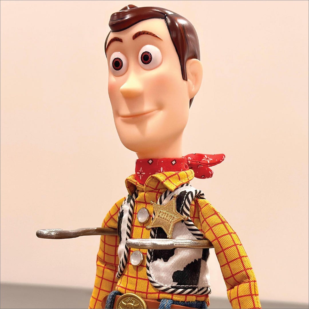 ディスプレイスタンド　Walnut製　◆Woody’s Plus Store◆ Sheriff Woody Stand | Solid Wood Base | Life Size Toy Cowboy