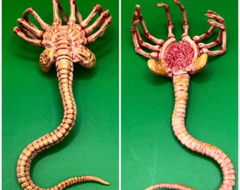 『エイリアン』　謎の生物　ハンドメイド 瓶に入ったエイリアンの異種形態標本 - Etsy 日本