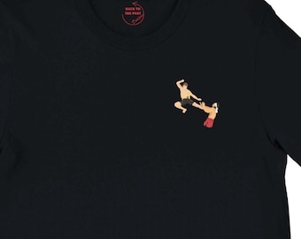 ブラッドスポーツ風Tシャツ - 3色（ブラック、ホワイト、グレー）