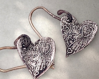 Handgemaakte fijne zilveren hartoorbellen, sterlingzilveren haken