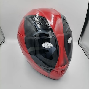 Deadpool Airbrushed Motorcycle Helmet: DOT Approved Modular Full Face