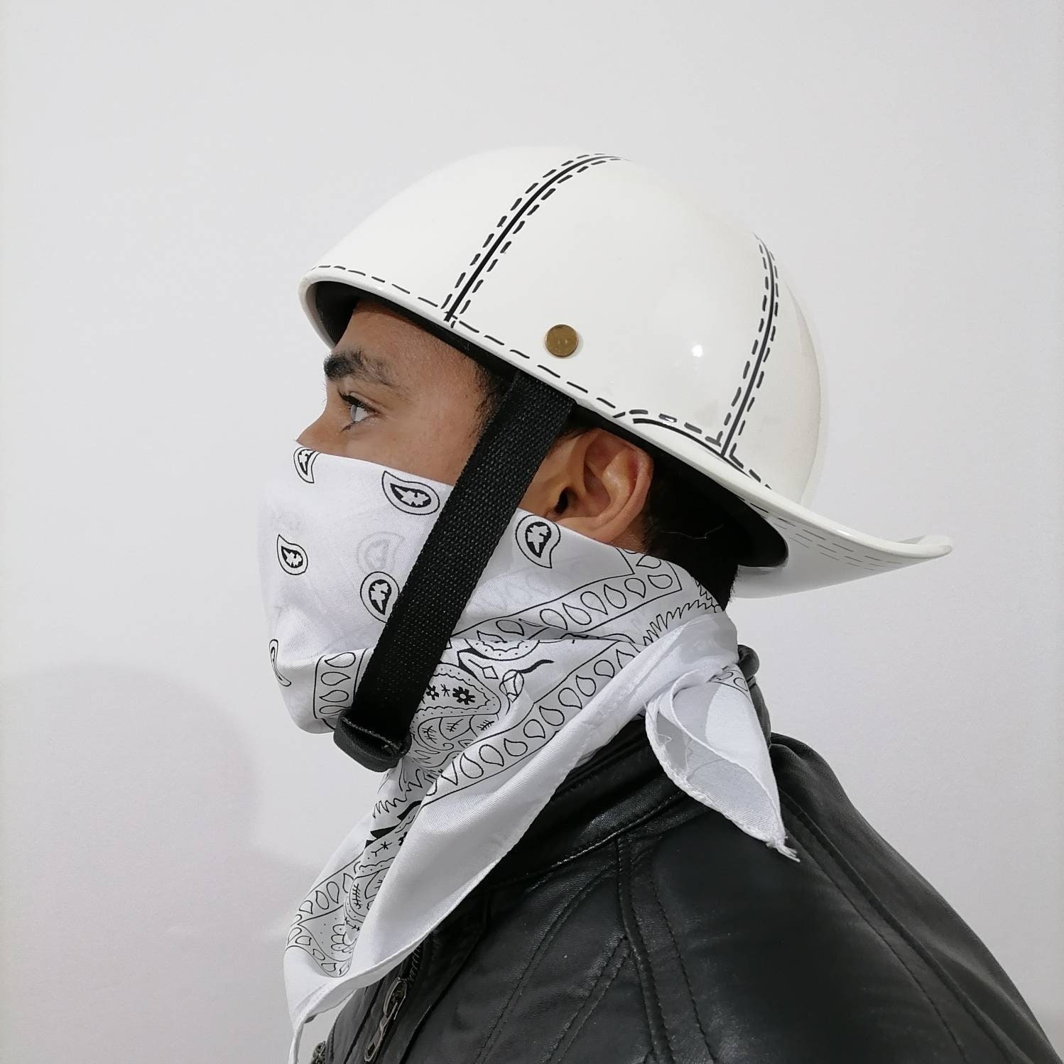 anime girl in motorcycle helmet Design Trope) Women in Motorcycle Helmets are incredibly under used :  r/TopCharacterDesigns