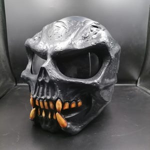 Predator Skull Motorcycle Helmet: Handmade Airbrushed Fiberglass, DOT & ECE Certified