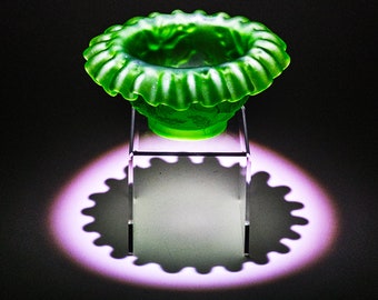 Pied de lampe féerique « Rose sauvage » en verre satiné vert Fenton