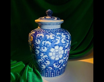 Large Blue and White Ceramic Ginger Jar with Lid