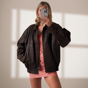 Bruine leren bomberjacks voor dames oversized pasvorm vintage bikerstijl handgemaakte leren jas streetwear bikerjas voor dames bruin damesjack