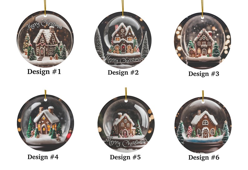 K&ouml;nnte beinhalten: Runde Weihnachtskugeln mit Lebkuchenhaus-Design in einer Schneekugel. Jede Kugel hat eine goldene Schnur zum Aufh&auml;ngen, und auf einigen Kugeln steht "Merry Christmas". Die Ornamente sind mit Design #1 bis Design #6 beschriftet.