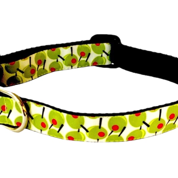 Martini Olives Dog Collar, Happy Hour Martini Fun Collar, Green Olives on White background, Cocktail Party, Adjustable Novelty Collar