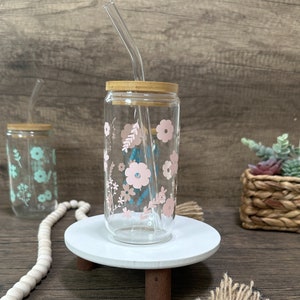 Flowers Glass Cup, Spring Glass Cup, Gift For Her, Floral Beer Cup, Coffee Cup, Girly coffee cup, Daisy Glass Tumbler, Iced Coffee Glass