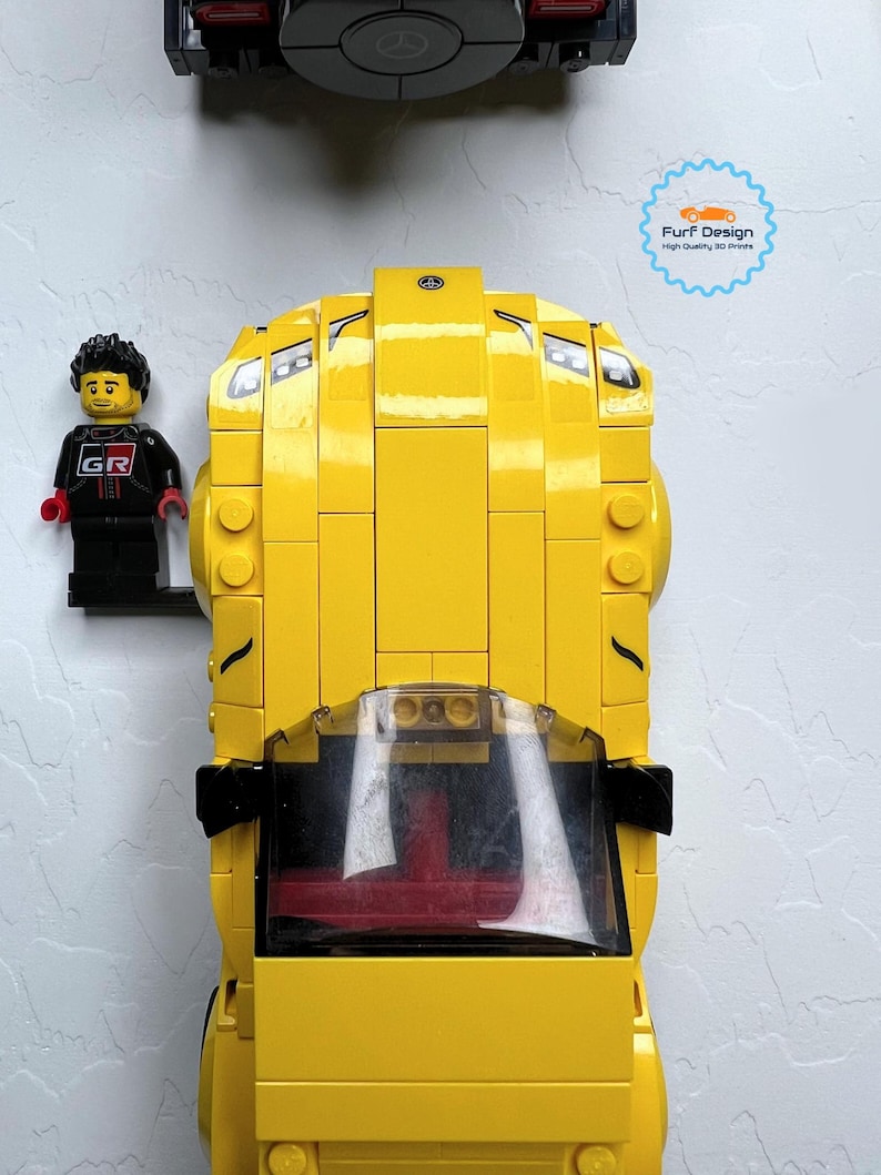 FurfDesign Wandhalterung für Speed Champions Brick Cars und Figuren; Das Original (8-Bolzen breit; 2020-Jetzt) Bild 12