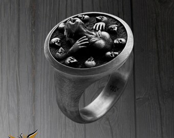 Memento Mori Silver Skull Screaming Girl Locket Necklace – Gothic Pendant for Her