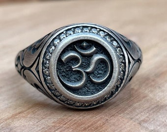 Oxidierter Sterling Silber Herren Om Siegelring