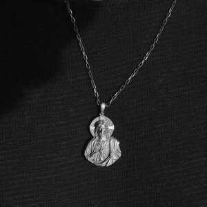 Sacred Heart of Jesus Pendant: 925 Sterling Silver Religious Jewelry - Etsy