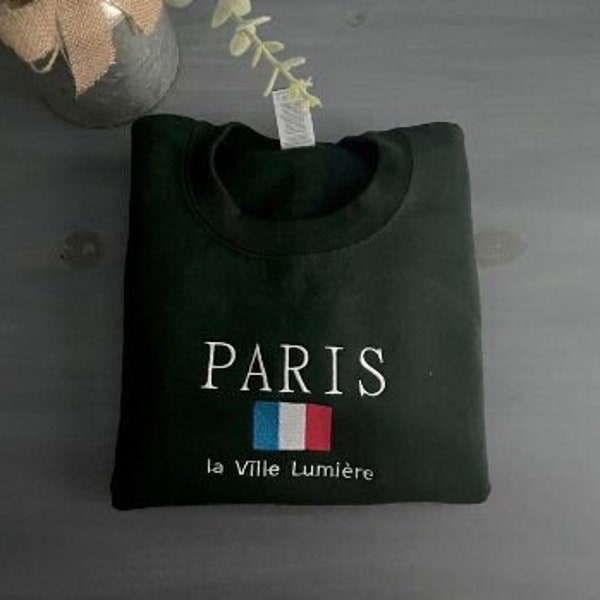 Embroidered Paris Sweatshirt, Vintage crewneck, La Ville Lumiere Paris Sweatshirt