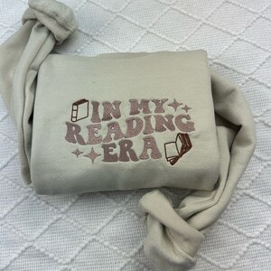 Felpa ricamata "In My reading Era", felpa da libro, regalo per gli amanti dei libri