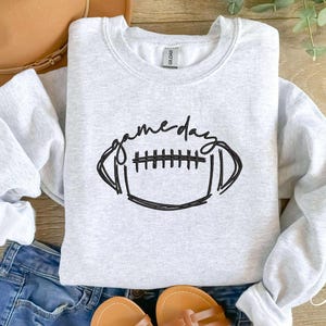 Geborduurd Game Day-voetbalsweater: gezellige uniseks trui