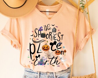 Gelukkigste plek op aarde Shirt, Disney Comfort Colors Shirt, Disney Halloween Tee, Retro Disney Shirt, Mickeys niet zo eng, Halloween Shirt